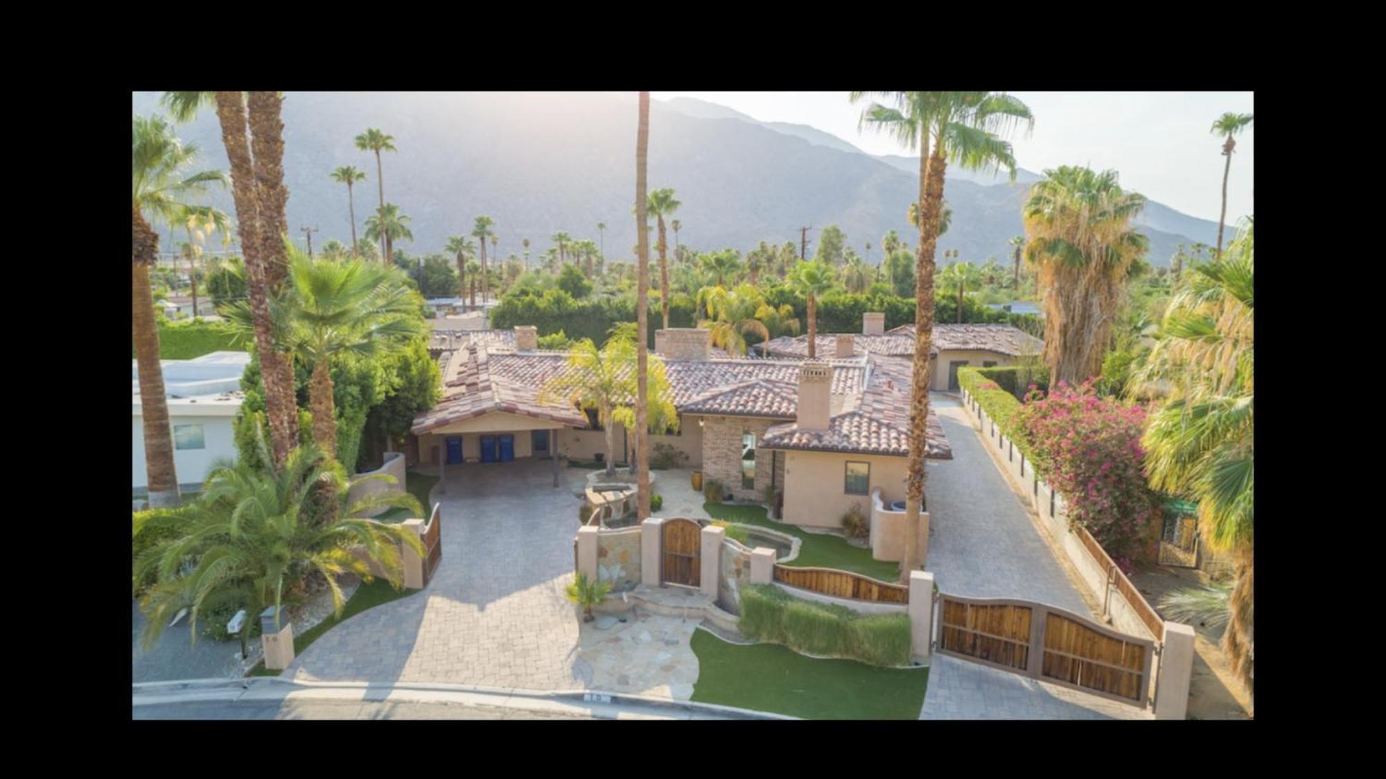 Warm Sands Villa-Moving River/Island Palm Springs Exterior photo