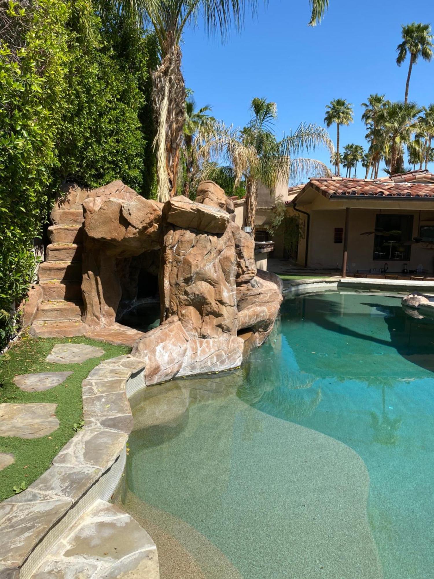 Warm Sands Villa-Moving River/Island Palm Springs Exterior photo